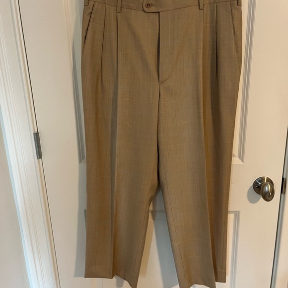 Zanella Other - Zanella SHORT Elegant Pleated Tan plaid Pleated Trousers 34X26